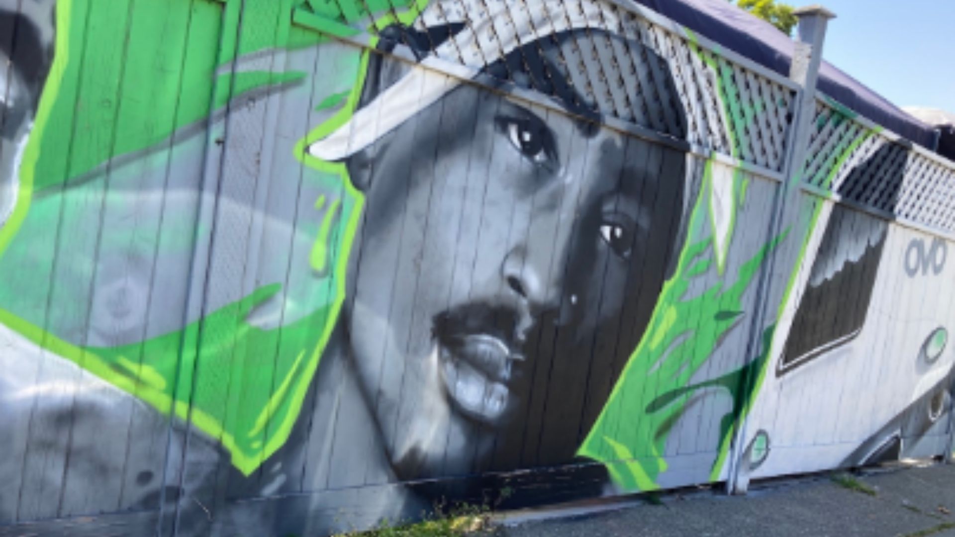 Tupac Shakur mural